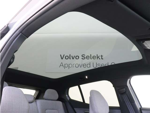 Volvo EX30 5