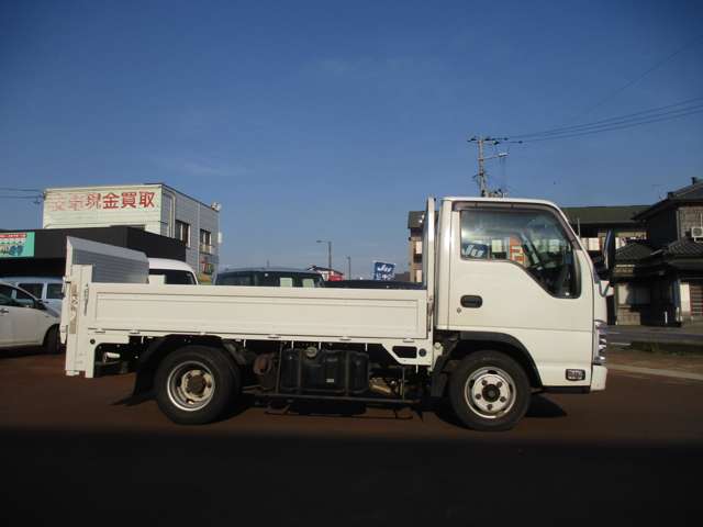 Isuzu Elf 4