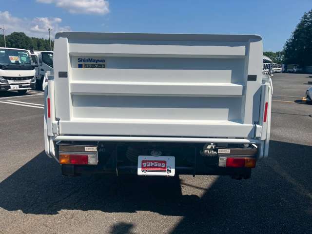 Mitsubishi Fuso Canter 6