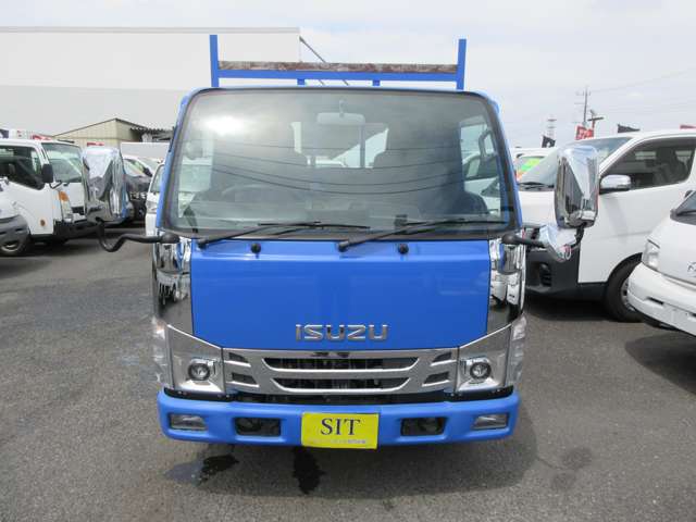 Isuzu Elf 5