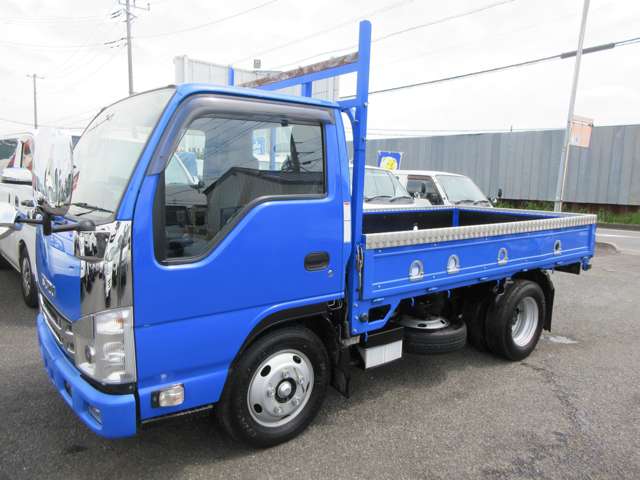 Isuzu Elf 10