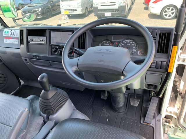Isuzu Elf 9