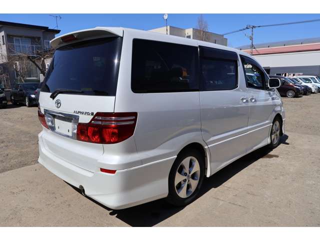 Toyota Alphard 6