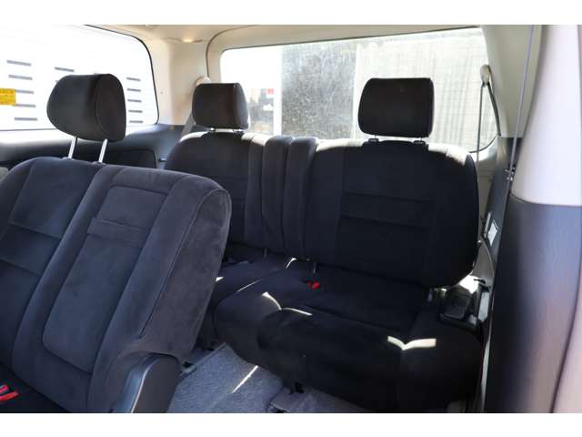 Toyota Alphard 9
