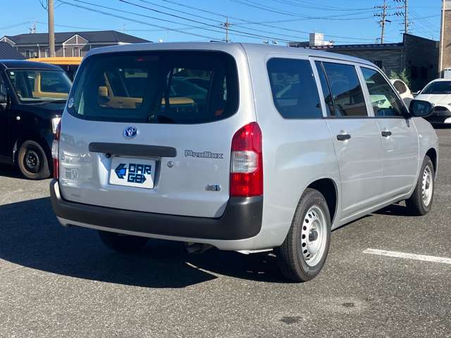 Toyota Probox Van 11