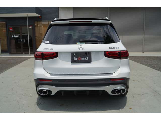 Mercedes-Benz GLB 6
