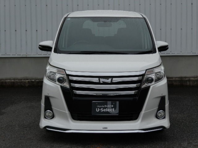 Toyota Noah 2