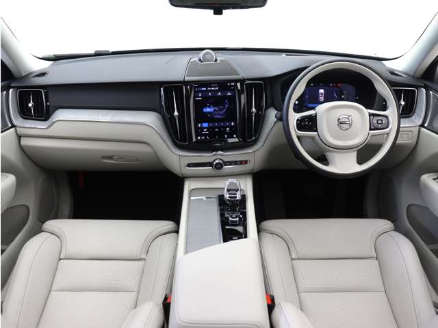 Volvo XC60 4