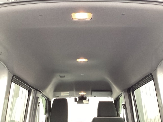 Honda N-VAN 12