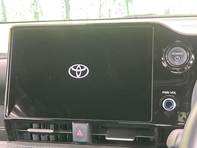 Toyota Voxy 5