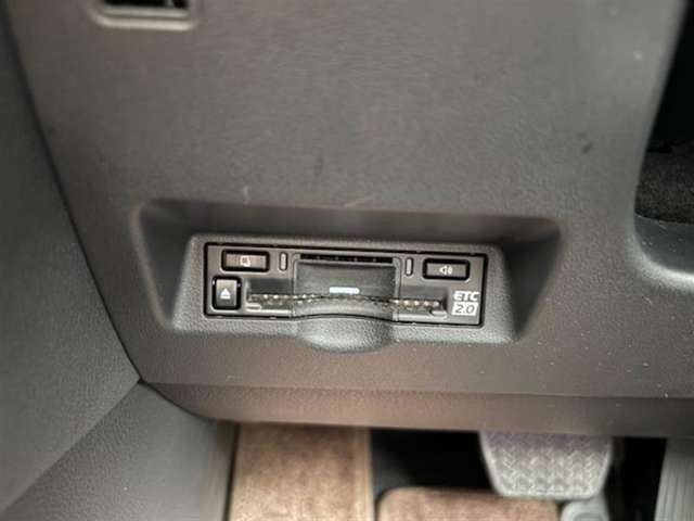 Toyota Alphard 11