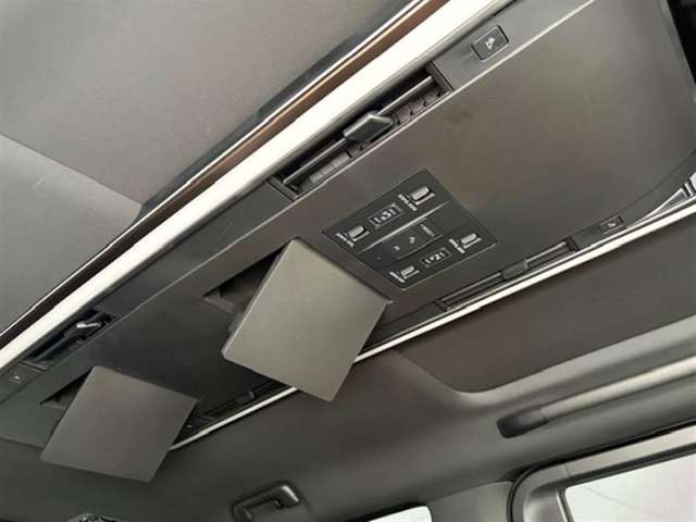 Toyota Alphard 2