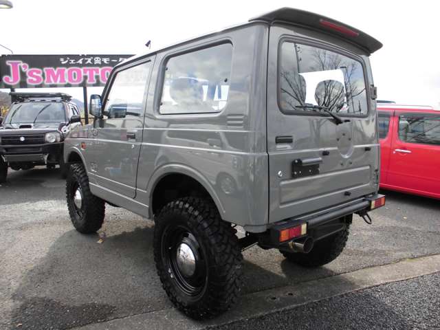 Suzuki Jimny 3