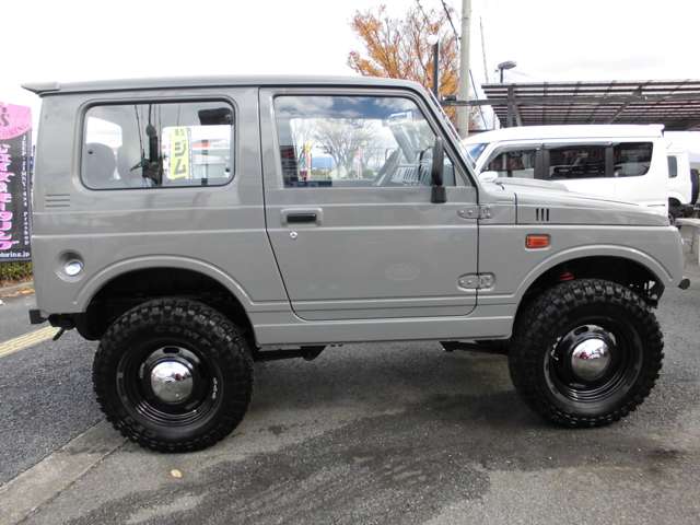 Suzuki Jimny 7