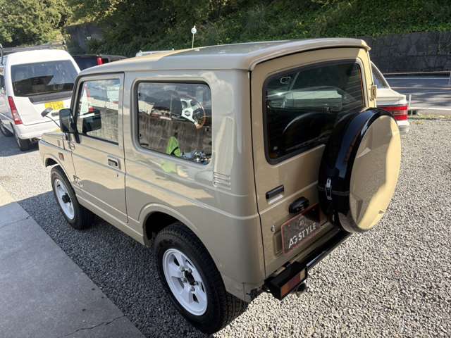 Suzuki Jimny 9