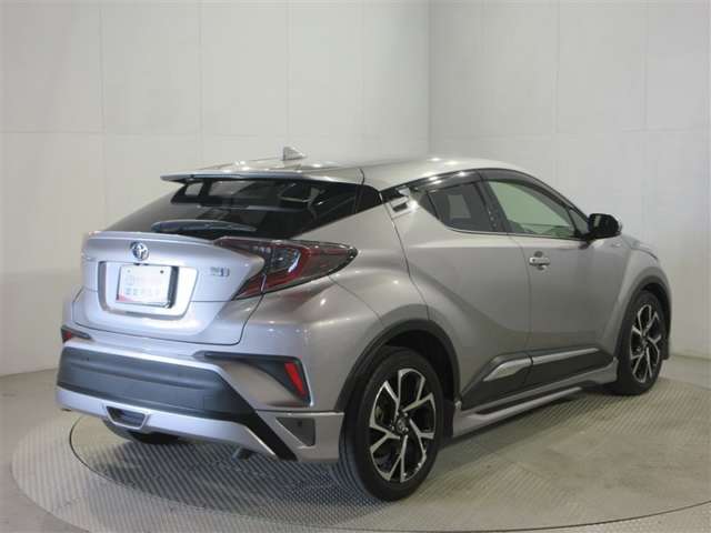 Toyota C-HR 2