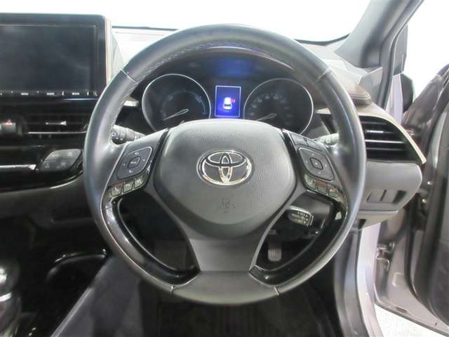 Toyota C-HR 8