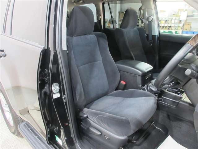 Toyota Land Cruiser Prado 6