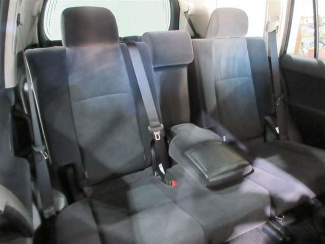 Toyota Land Cruiser Prado 7