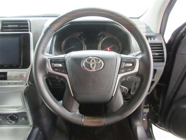 Toyota Land Cruiser Prado 9