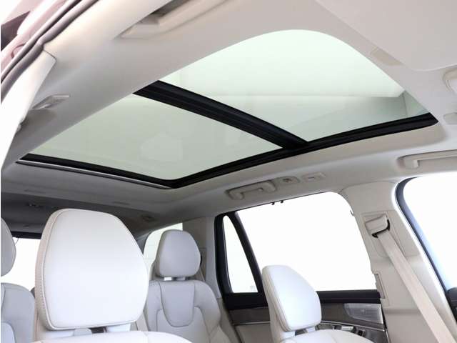 Volvo XC90 5