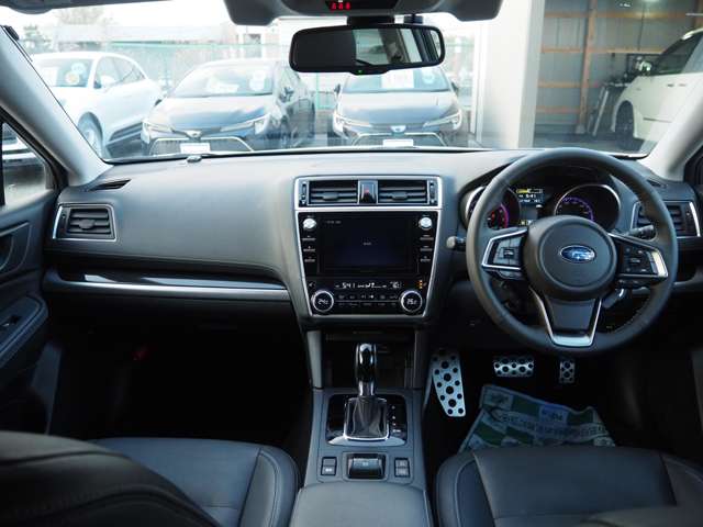 Subaru Legacy Outback 2