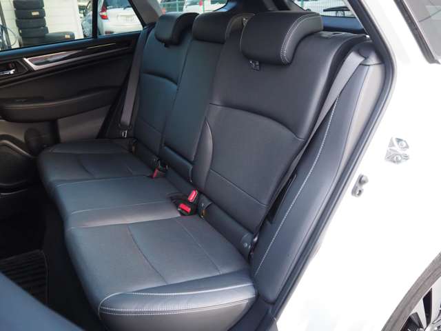 Subaru Legacy Outback 10