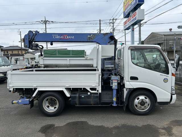 Hino Dutro 4
