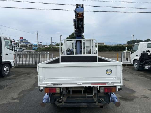 Hino Dutro 6