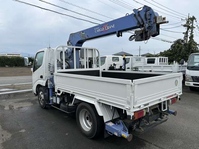 Hino Dutro 7