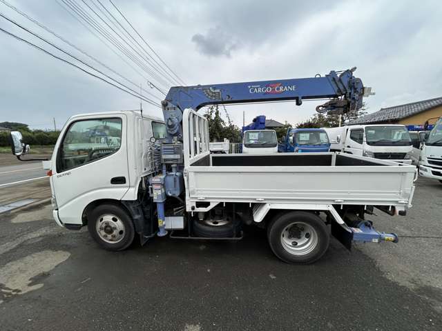 Hino Dutro 8