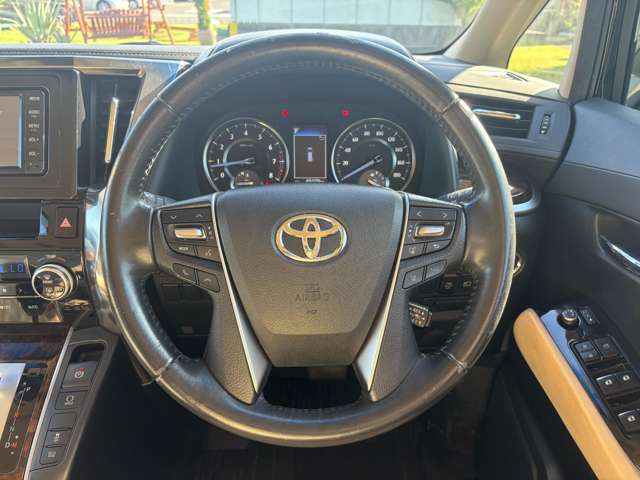 Toyota Vellfire 7