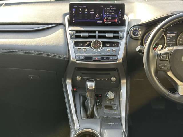 Lexus NX 5