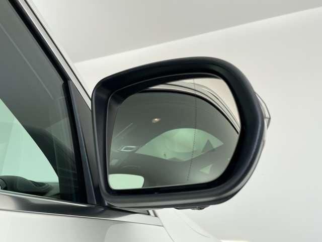 Mercedes-Benz GLB 6