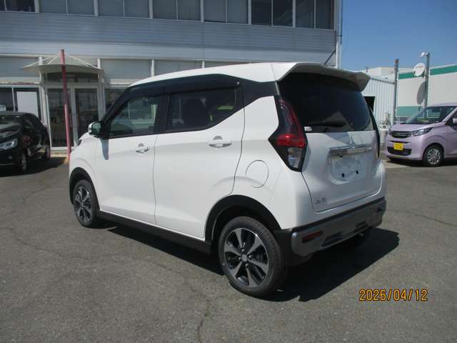Mitsubishi eK X 12