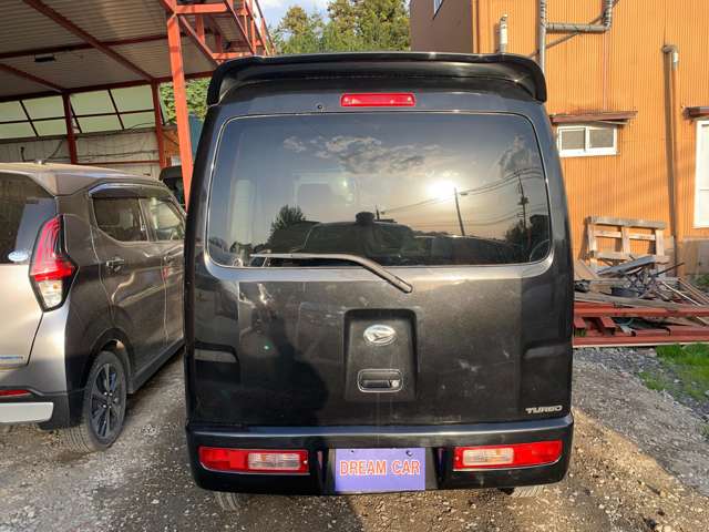 Daihatsu Hijet Cargo 11