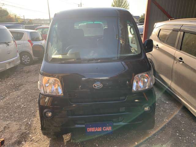 Daihatsu Hijet Cargo 4