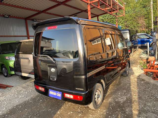 Daihatsu Hijet Cargo 10