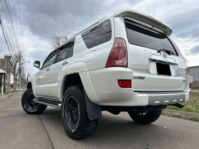 Toyota Hilux Surf 8