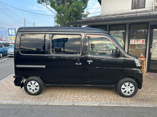 Daihatsu Hijet Cargo 9