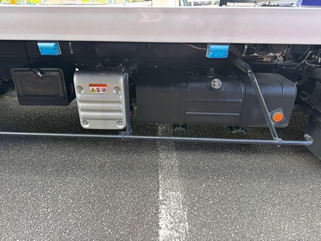 Hino Dutro 11