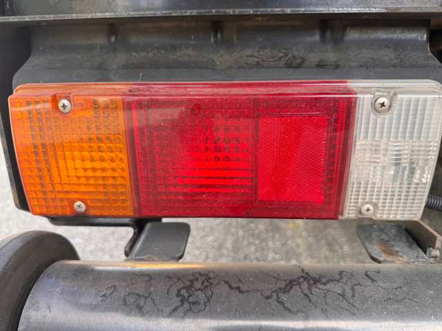 Hino Dutro 12
