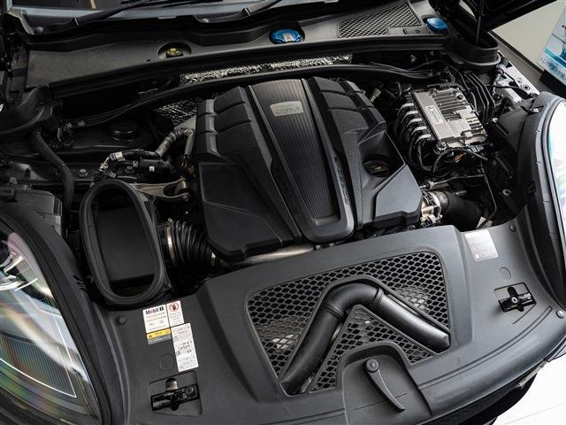 Porsche Macan 12