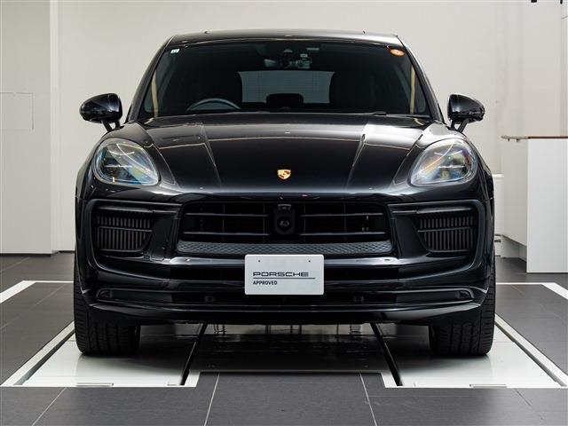 Porsche Macan 3