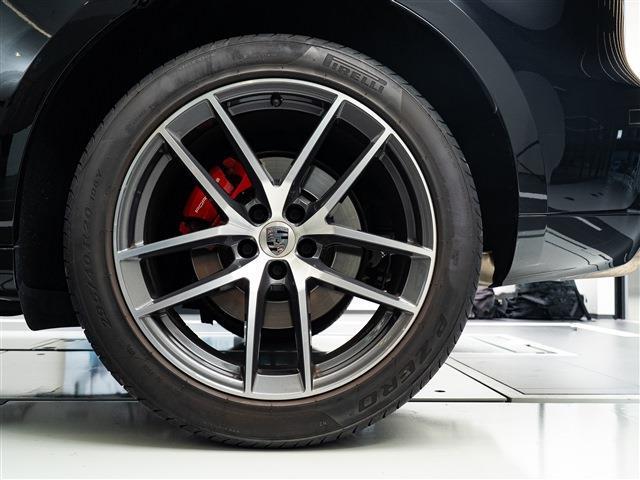 Porsche Macan 6