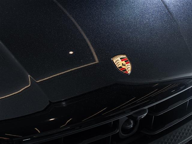 Porsche Macan 9