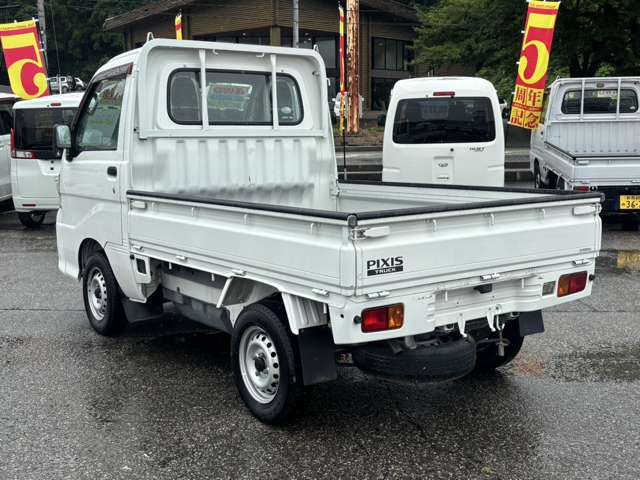 Toyota Pixis Truck 10