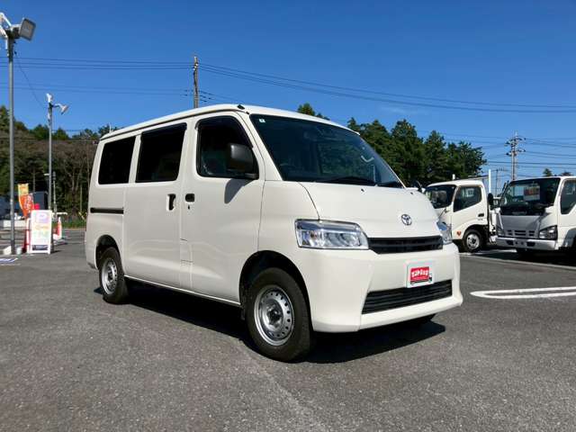 Toyota Town Ace Van 3