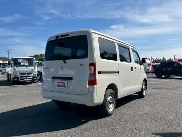 Toyota Town Ace Van 5