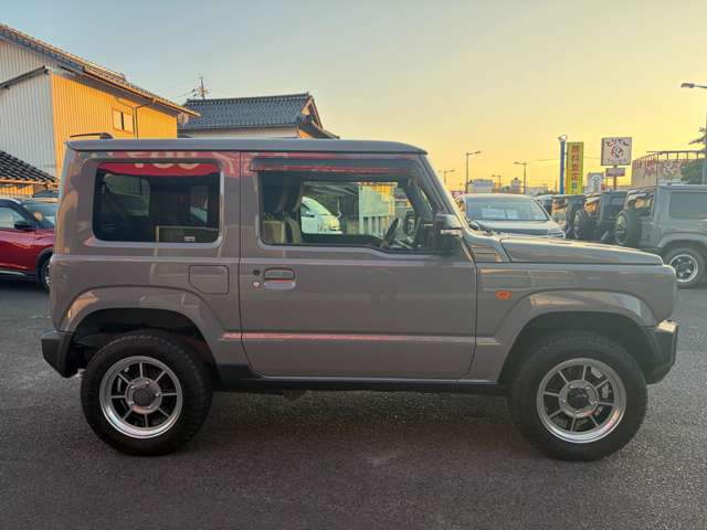 Suzuki Jimny 7